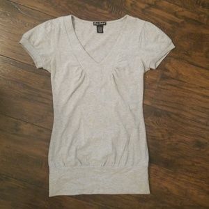 Great condition fitted V Neck